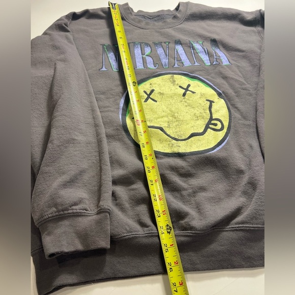 ✨NIRVANA Gray Crewneck Sweater Iconic Design - Picture 4 of 7